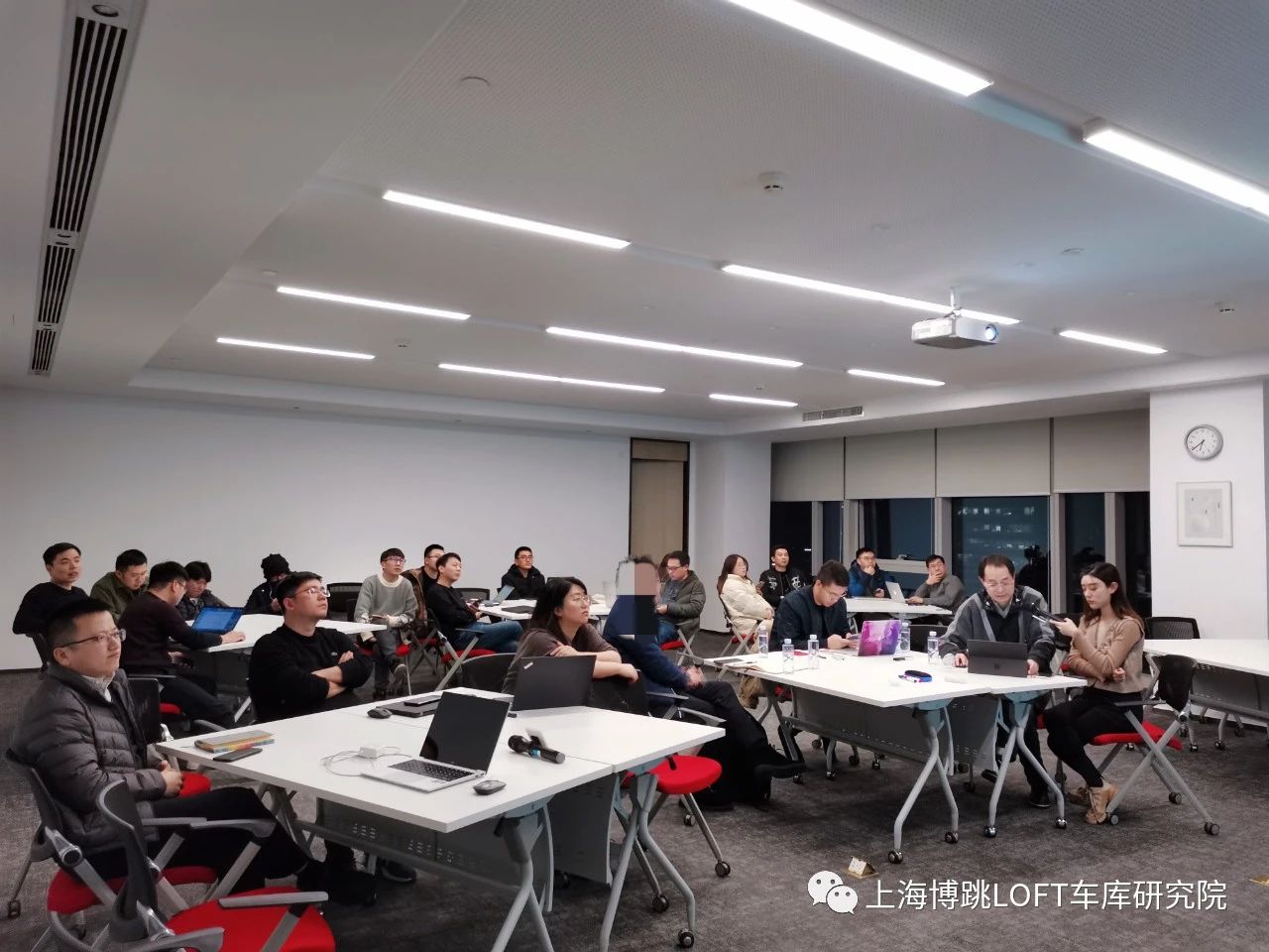 乌兰察布杭州LOFT车库专题会